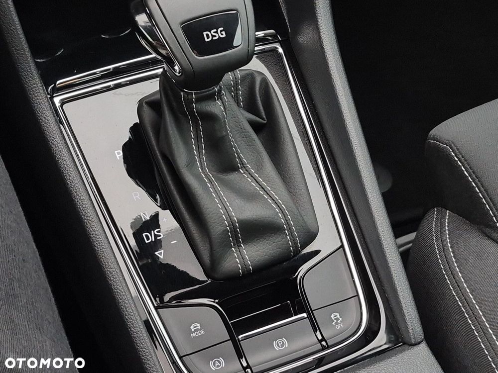 Skoda Karoq 1.5 TSI ACT 4x2 Sportline DSG - 26