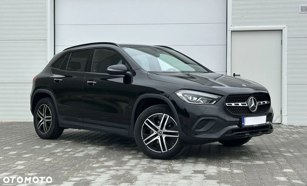 Mercedes-Benz GLA 200 4-Matic Progressive - 8