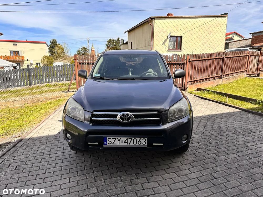 Toyota RAV4 2.2 D-4D X - 2