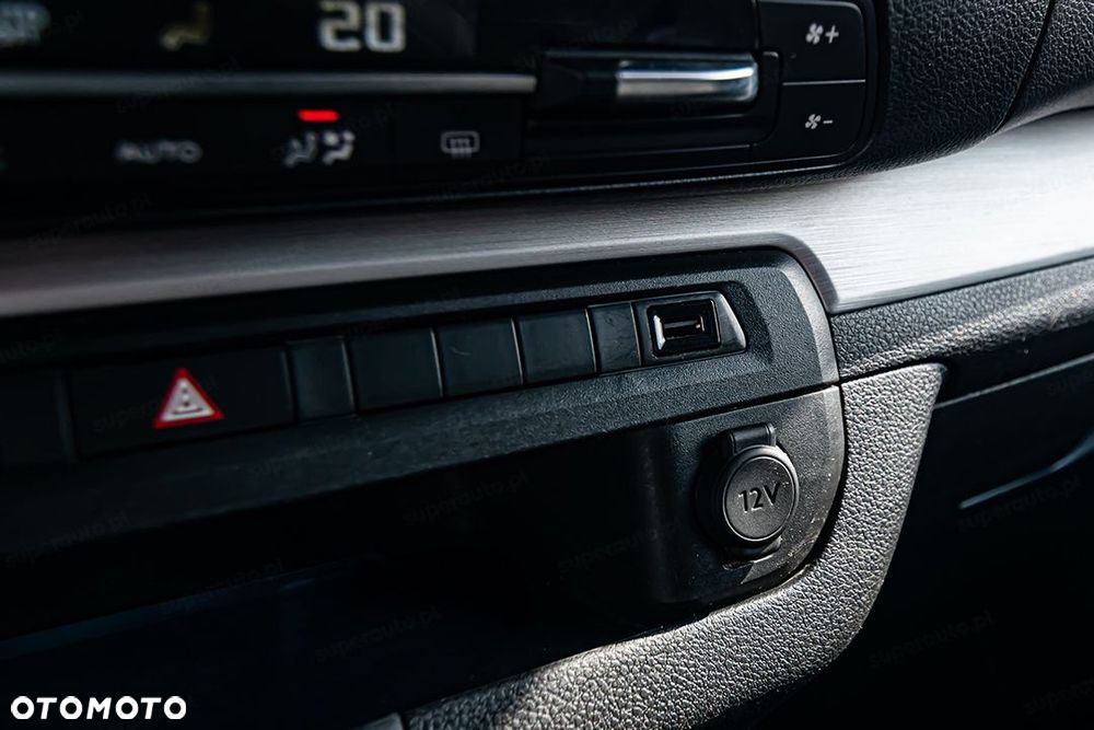 Peugeot Traveller - 29