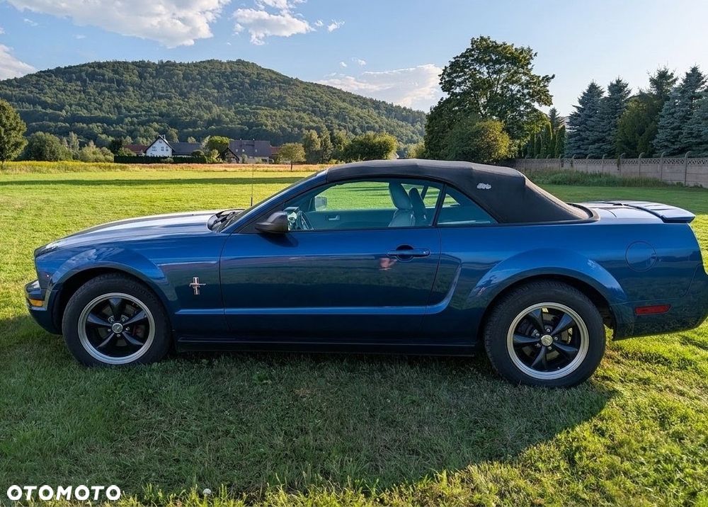 Ford Mustang - 2