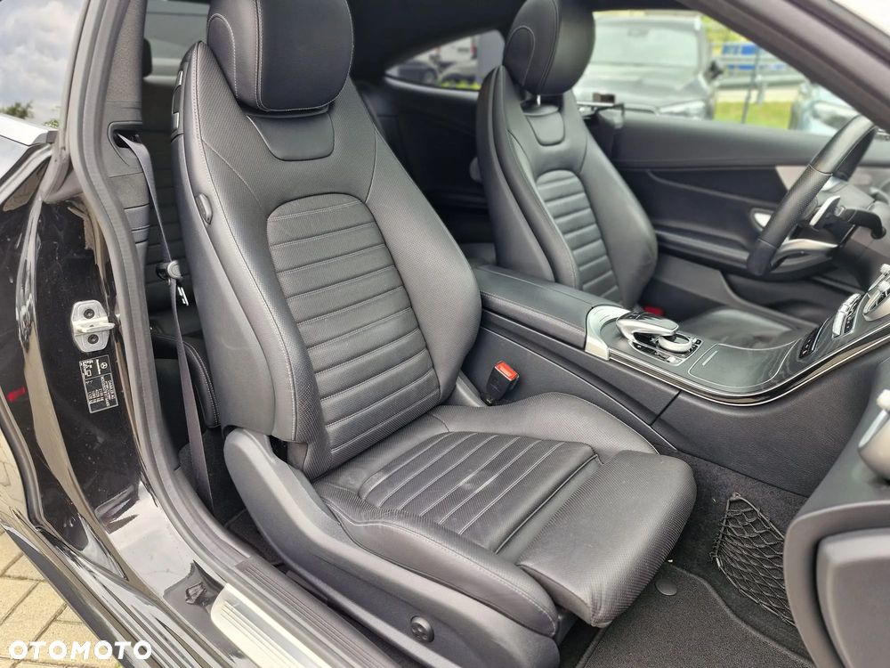 Mercedes-Benz Klasa C 200 4MATIC 9G-TRONIC - 17