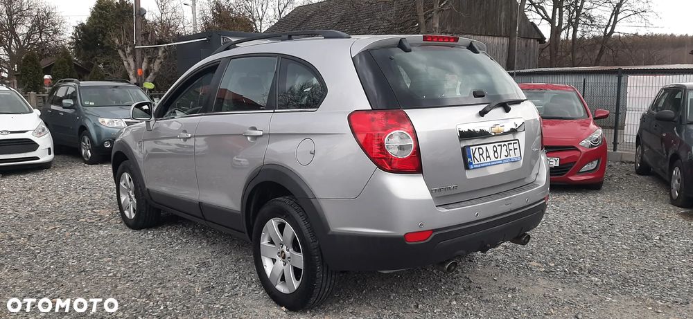 Chevrolet Captiva 2.4 2WD 7 Sitzer LS - 19