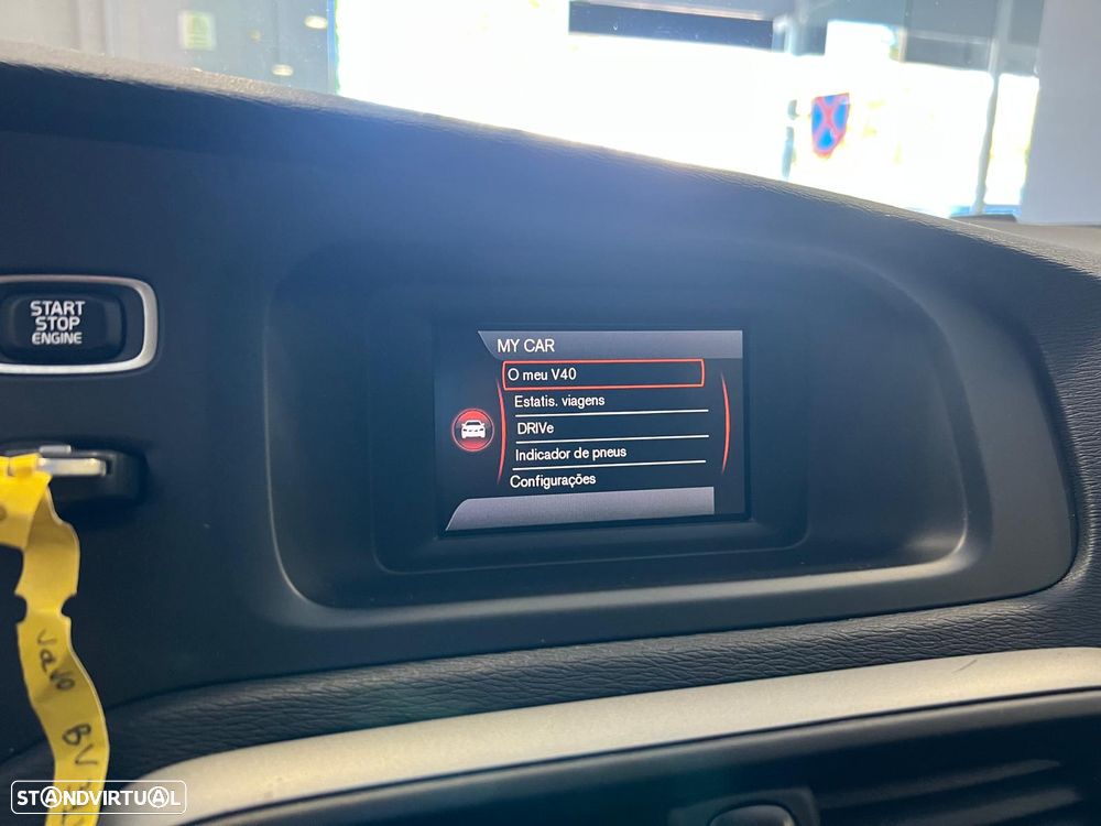 Volvo V40 T2 Kinetic - 29