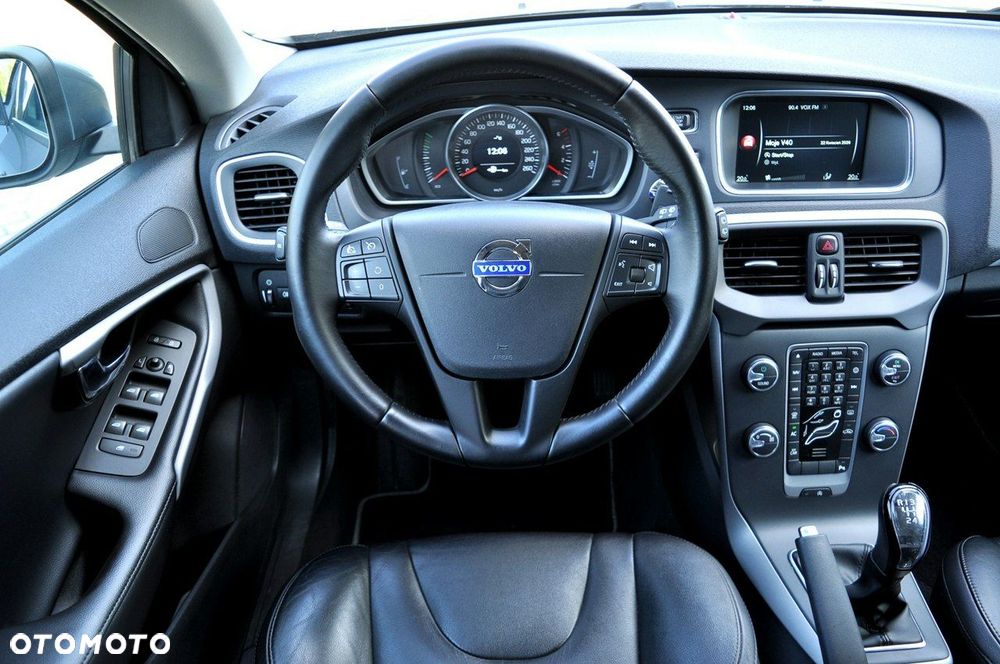 Volvo V40 D2 Momentum - 6