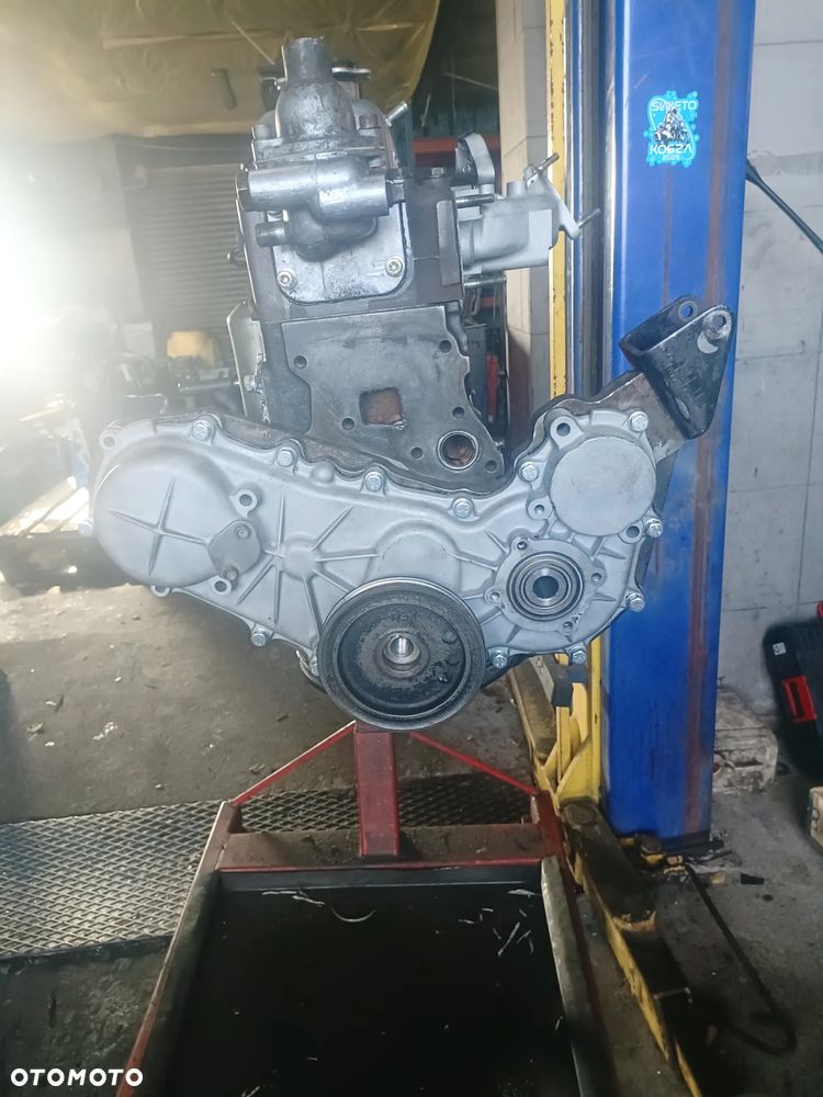 Silnik Isuzu C221 do wózka widłowego - 1