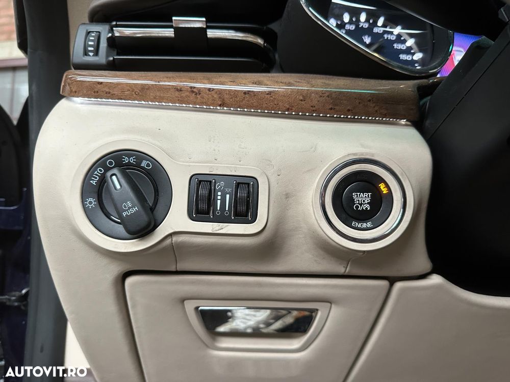 Maserati Quattroporte - 12