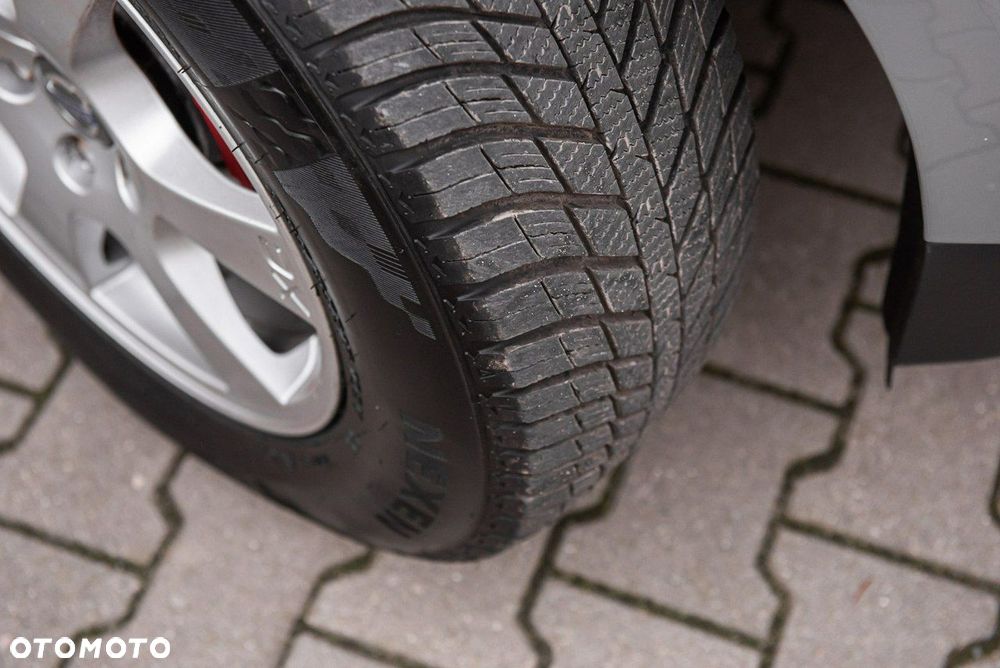 Volvo XC 60 D5 AWD Momentum - 28