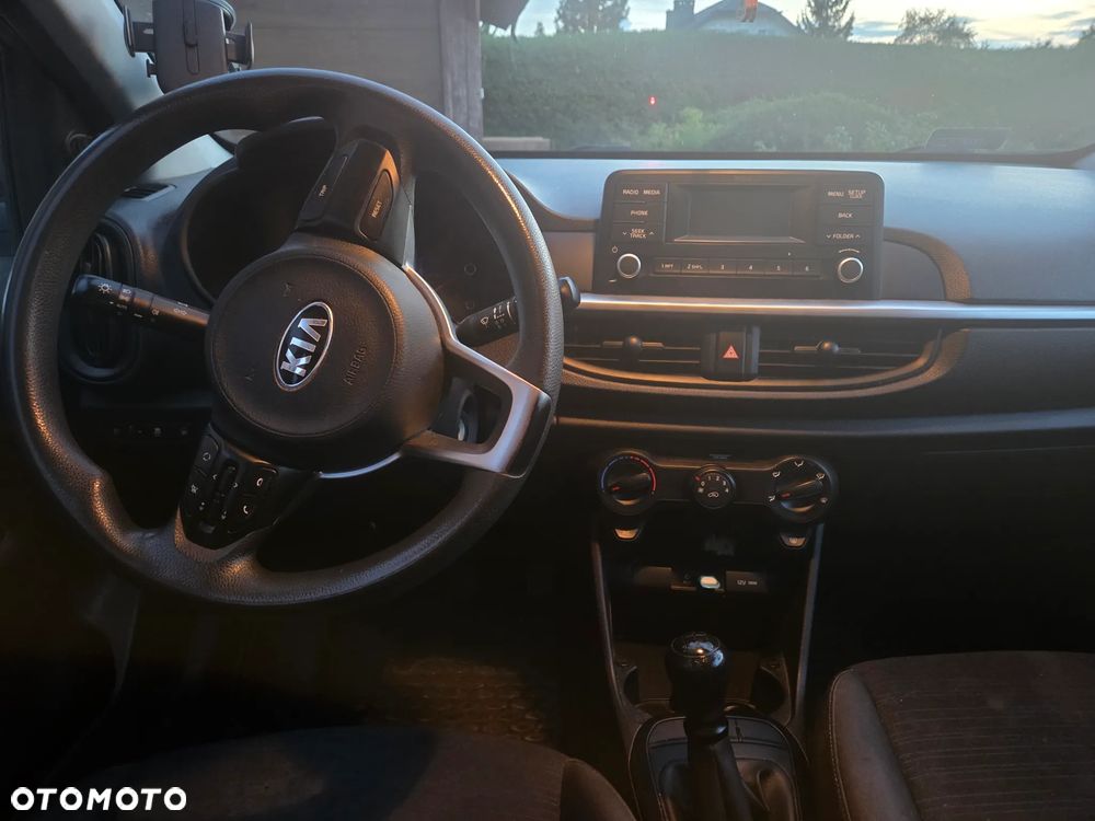 Kia Picanto 1.0 M - 10