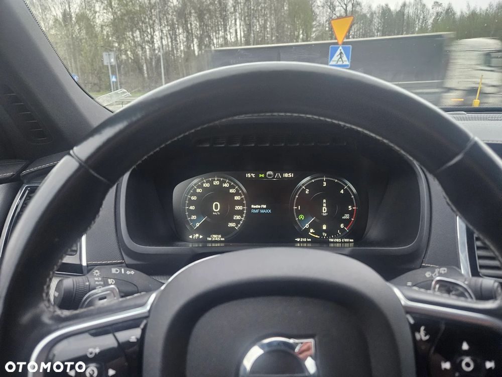 Volvo XC 90 D5 AWD R-Design - 8