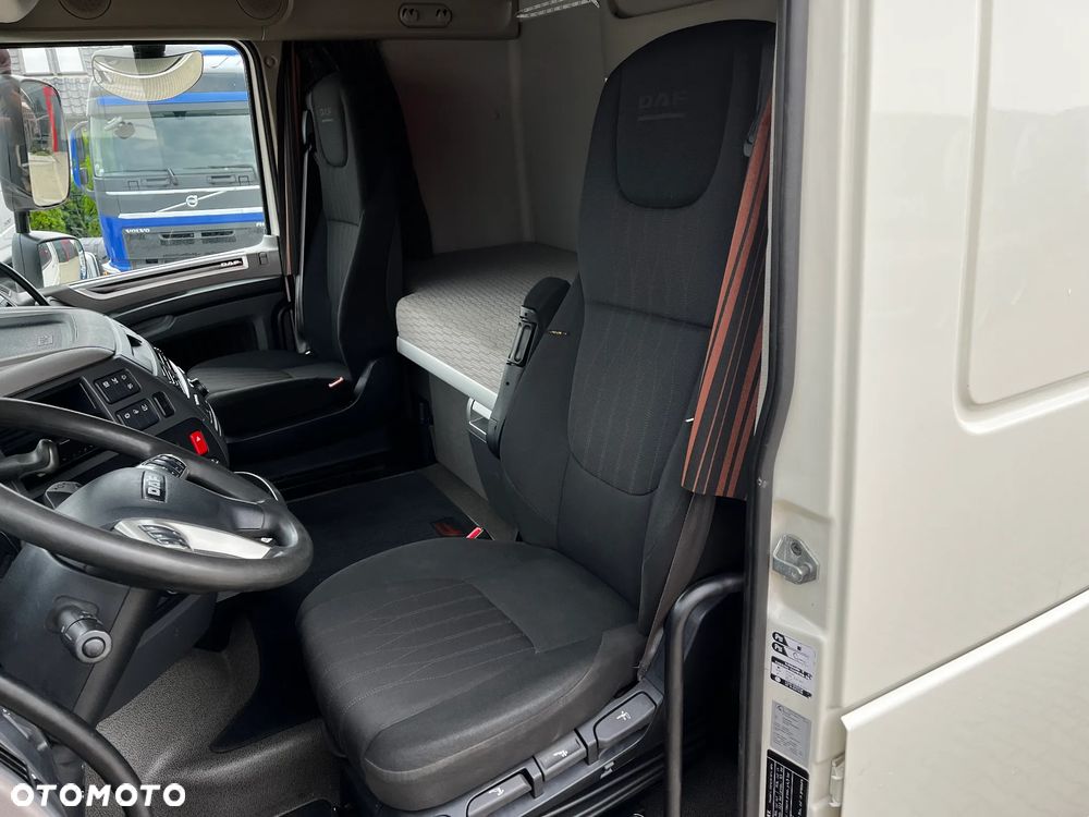 DAF XF 106.530 SUPERSPACECAB/SPROWADZONY/SERWISOWANY/PRZEBIEG ORYGINALNY/LODÓWKA - 10