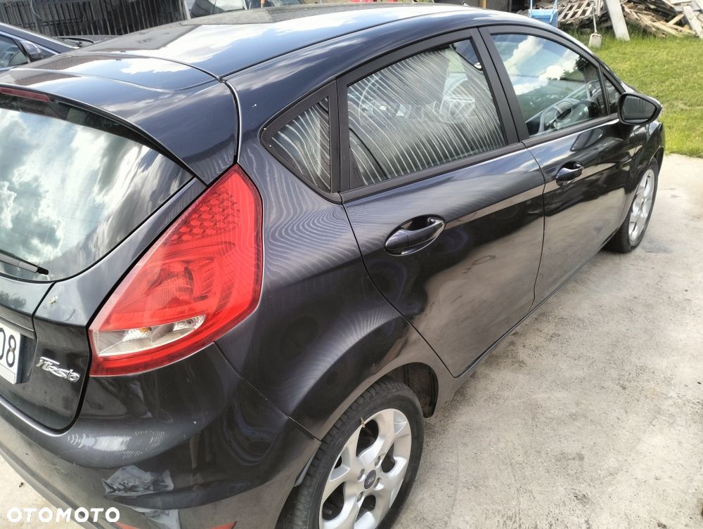 Ford Fiesta - 4