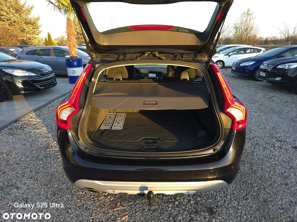 Volvo V60 D3 Momentum - 25
