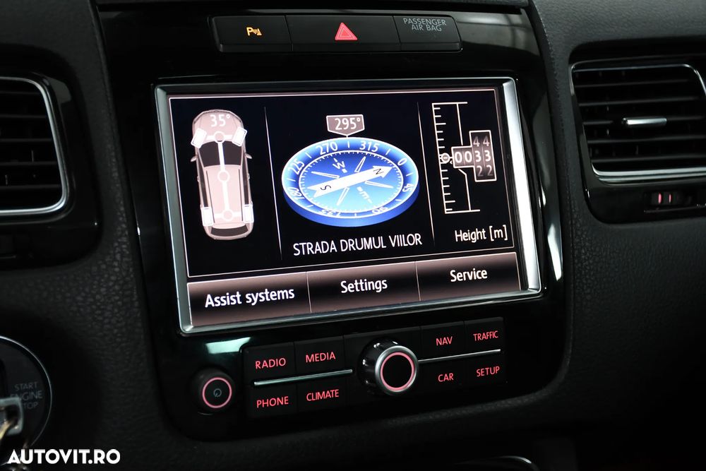 Volkswagen Touareg 3.0 V6 TDI DPF Mountain - 17
