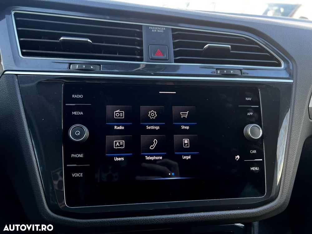 Volkswagen Tiguan - 23