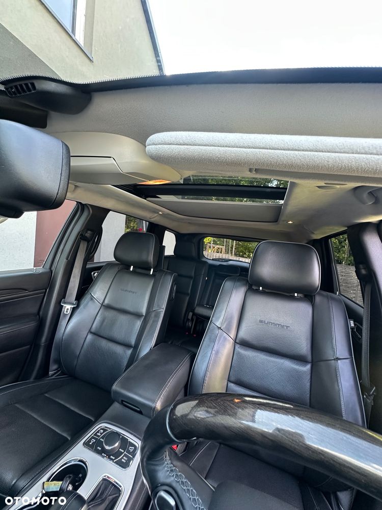 Jeep Grand Cherokee 5.7 V8 HEMI Summit - 22
