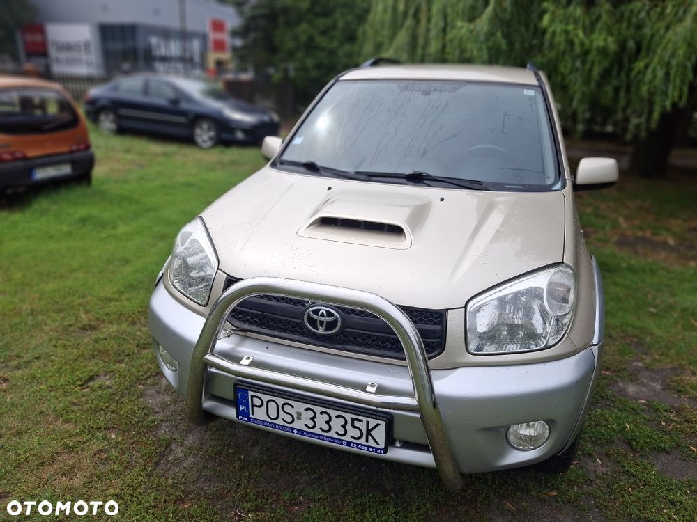 Toyota RAV4 - 1
