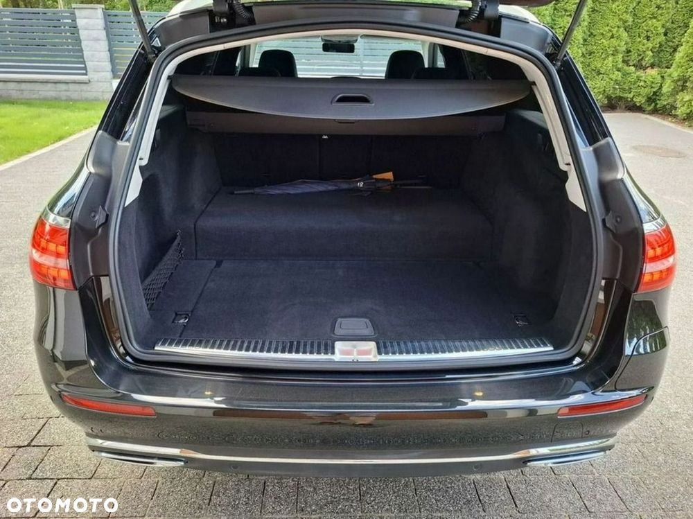 Mercedes-Benz Klasa E 300 de 9G-TRONIC - 19