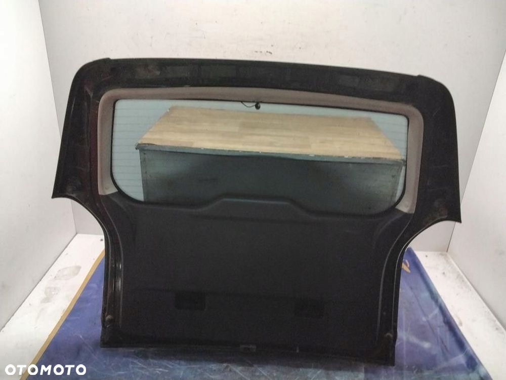 opel zafira a tylna klapa - 2