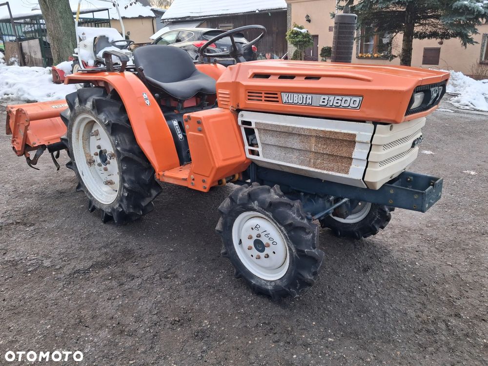 Kubota B1600    4x4 - 10