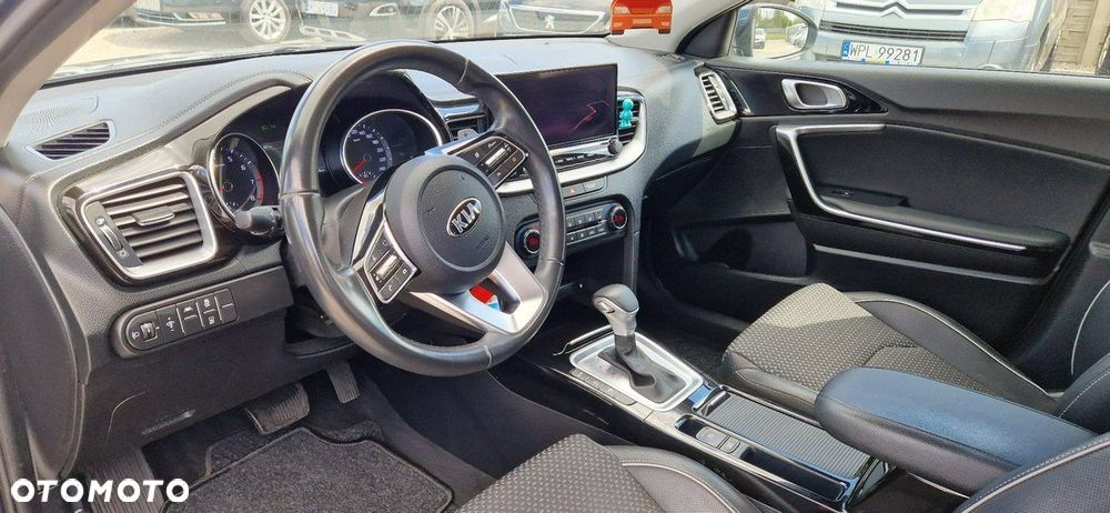 Kia XCeed - 20