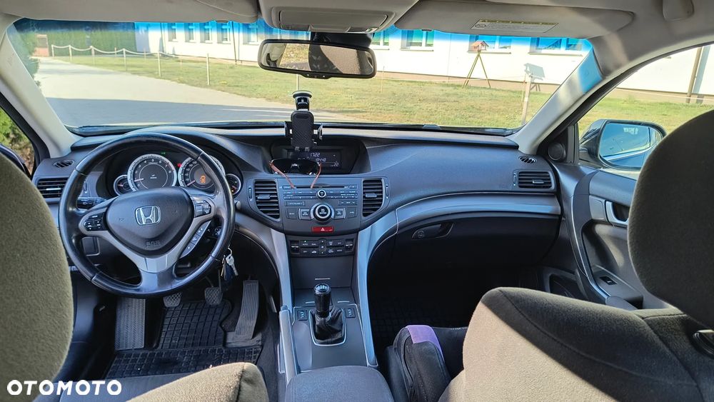 Honda Accord 2.0 Lifestyle - 8