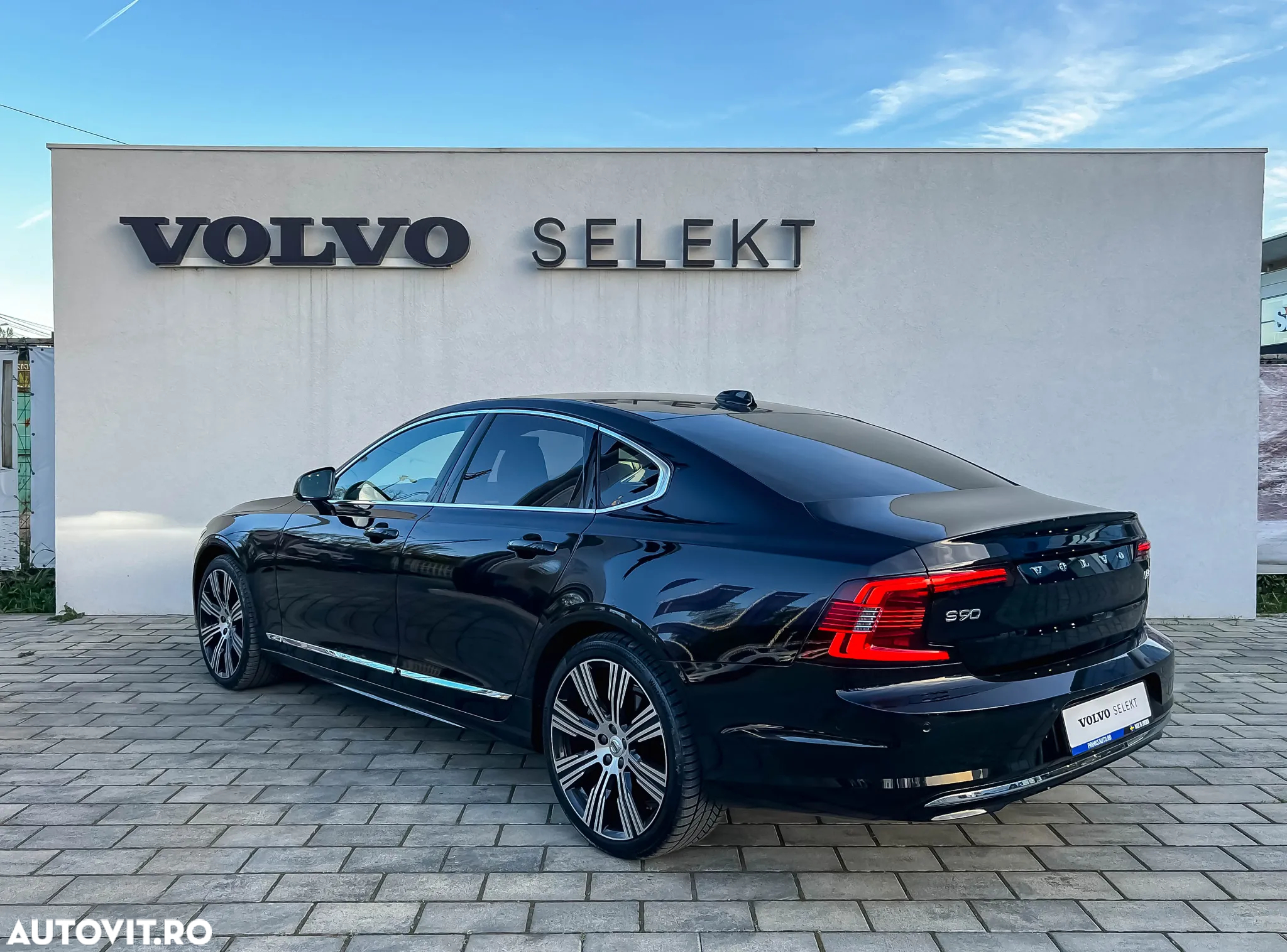 Volvo S90 B5 MHEV AT AWD Ultimate Bright - 4