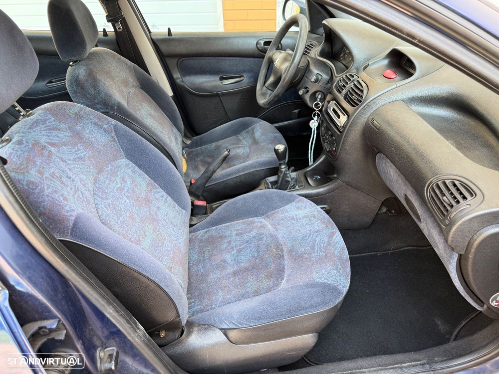 Peugeot 206 1.1 XR - 11