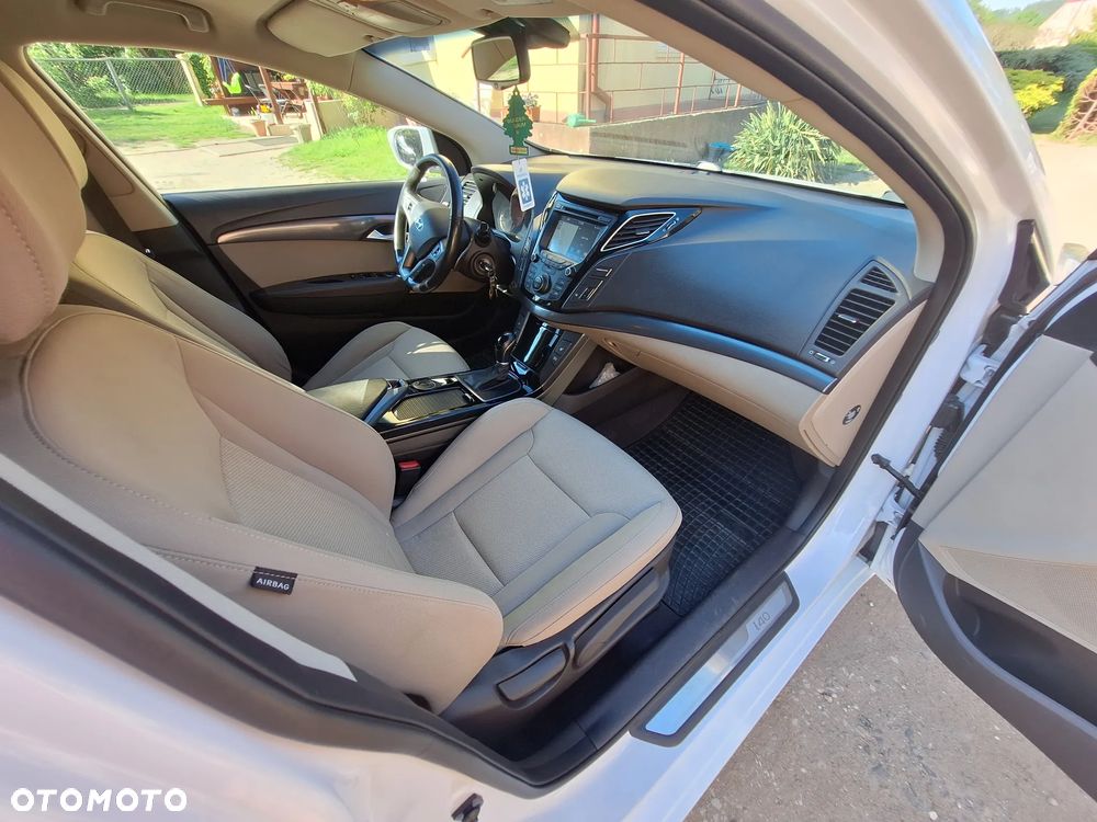 Hyundai i40 1.7 CRDi Comfort DCT - 8