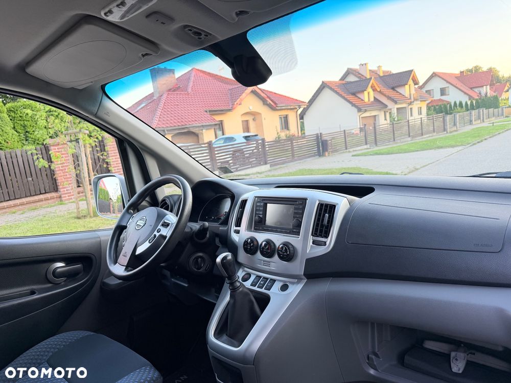 Nissan NV200 - 10