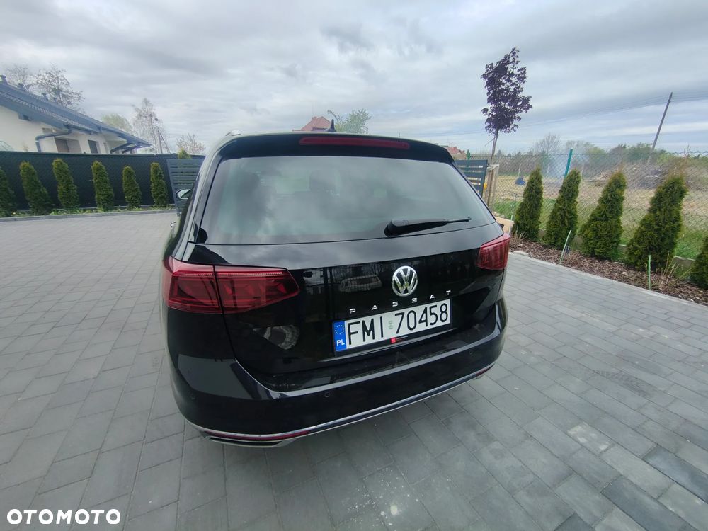 Volkswagen Passat 2.0 TSI OPF DSG Business - 29