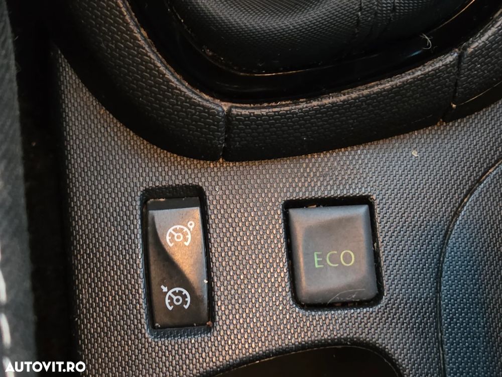 Renault Clio IV 1.5 Energy dCi 90 Expression - 17