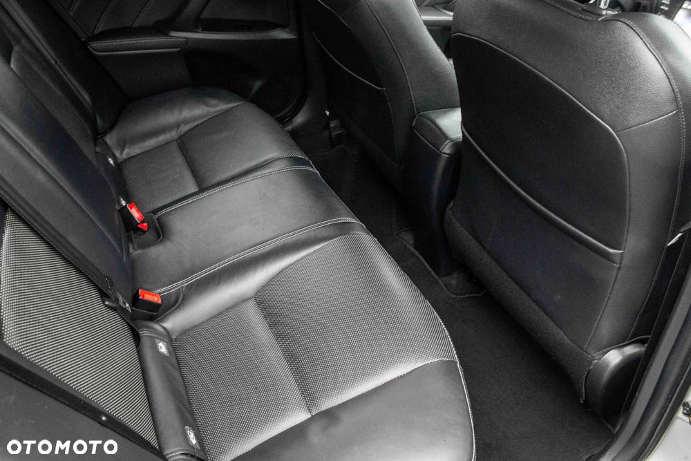 Toyota Avensis Touring Sports 1.6 D-4D Business Edition - 21