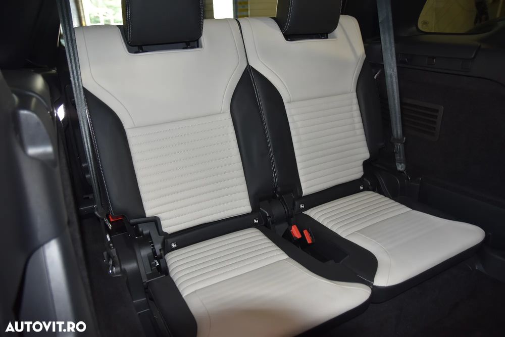 Land Rover Discovery 3.0 D250 MHEV - 13