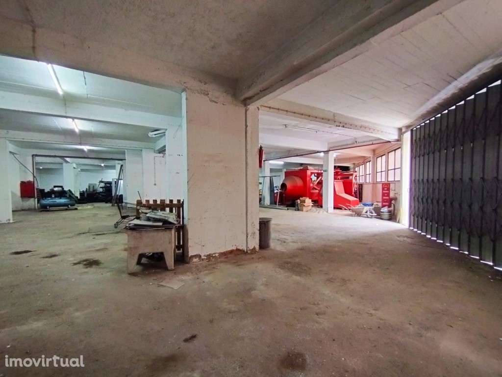 Armazém Industrial em Sintra - Grande imagem: 3/7