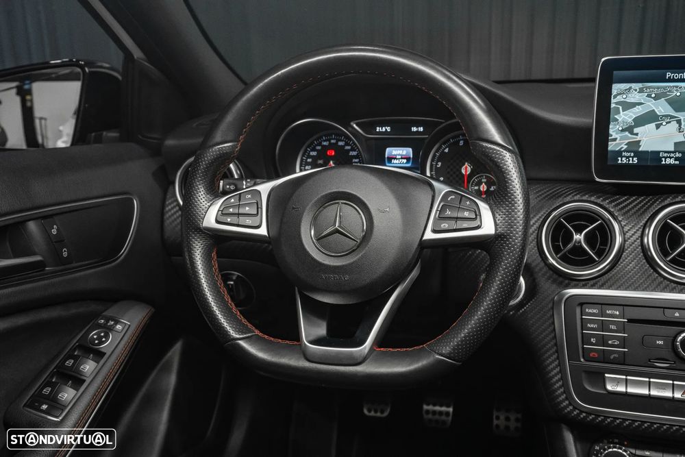Mercedes-Benz A 180 AMG Line - 11
