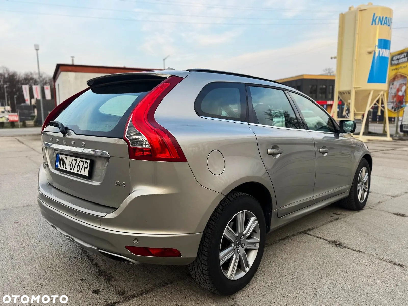 Volvo XC 60 - 4