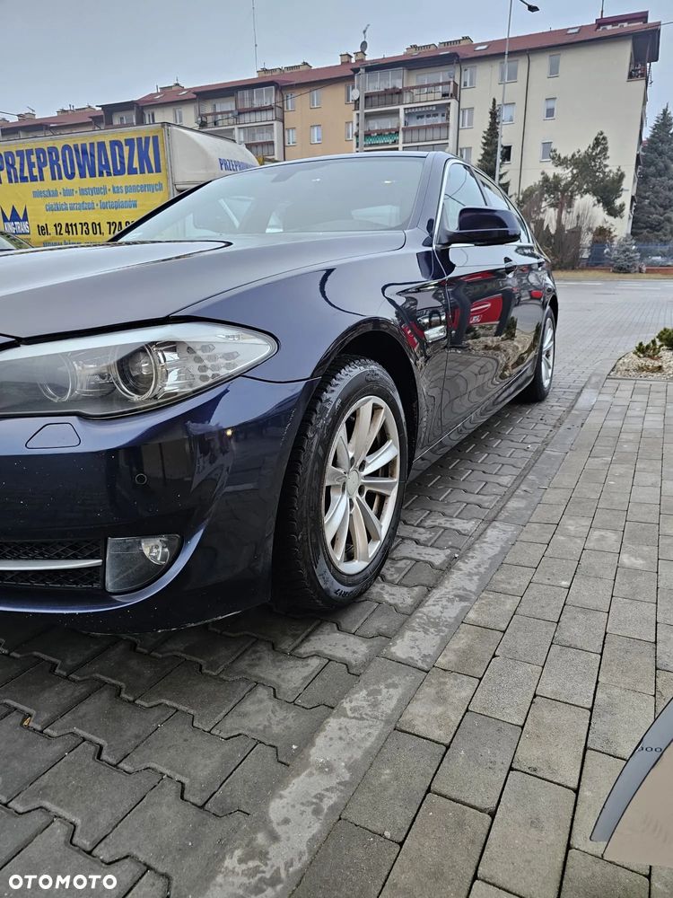 BMW Seria 5 520d - 5