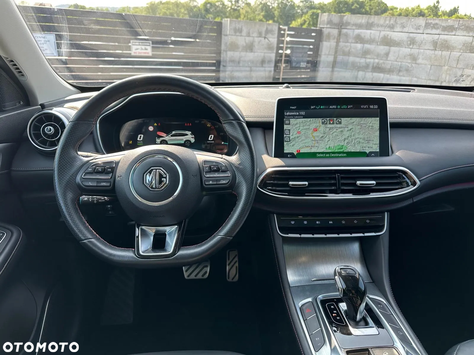 MG EHS 1.5T-GDI PHEV Luxury - 16