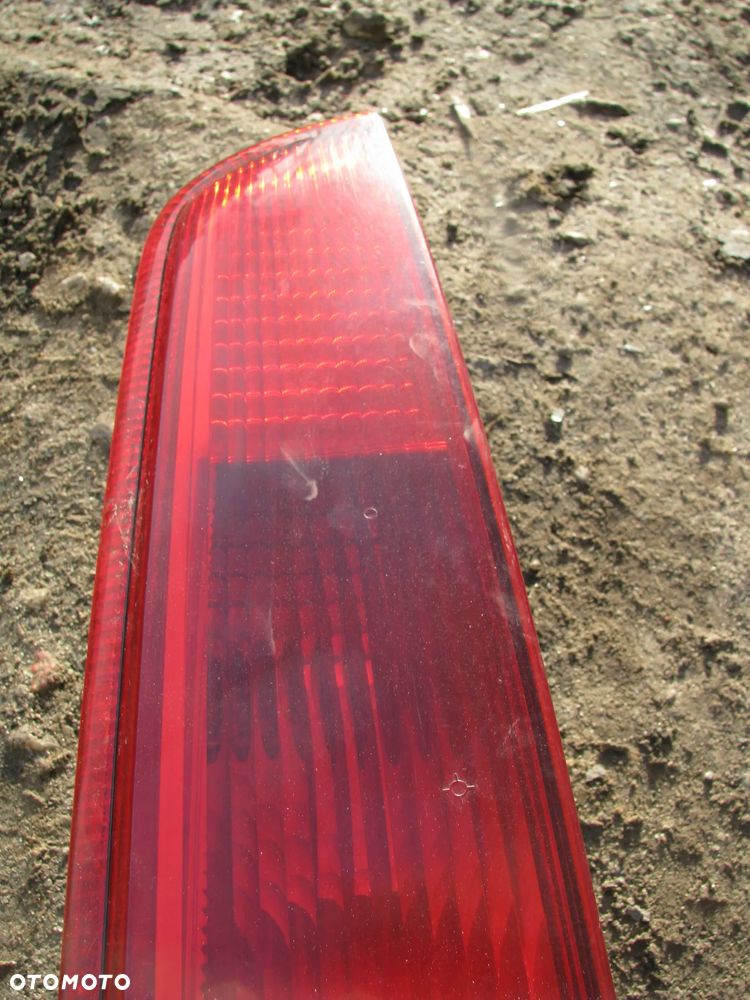 LAMPA LEWA TYŁ TYLNA FORD FOCUS MK2 KOMBI - 2