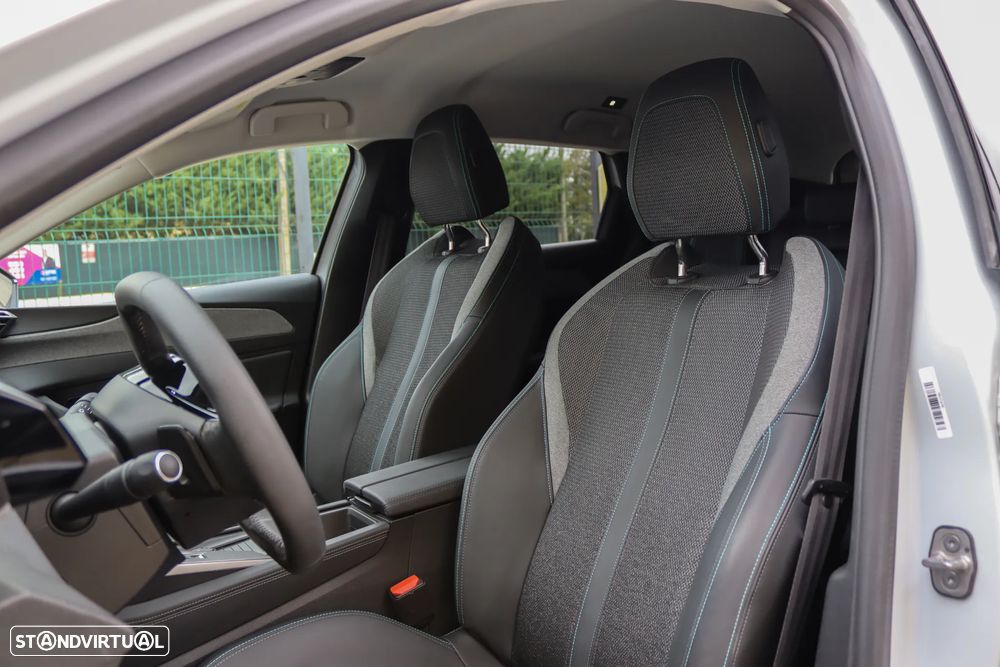 Peugeot 308 SW 1.2 PureTech Allure EAT8 - 17