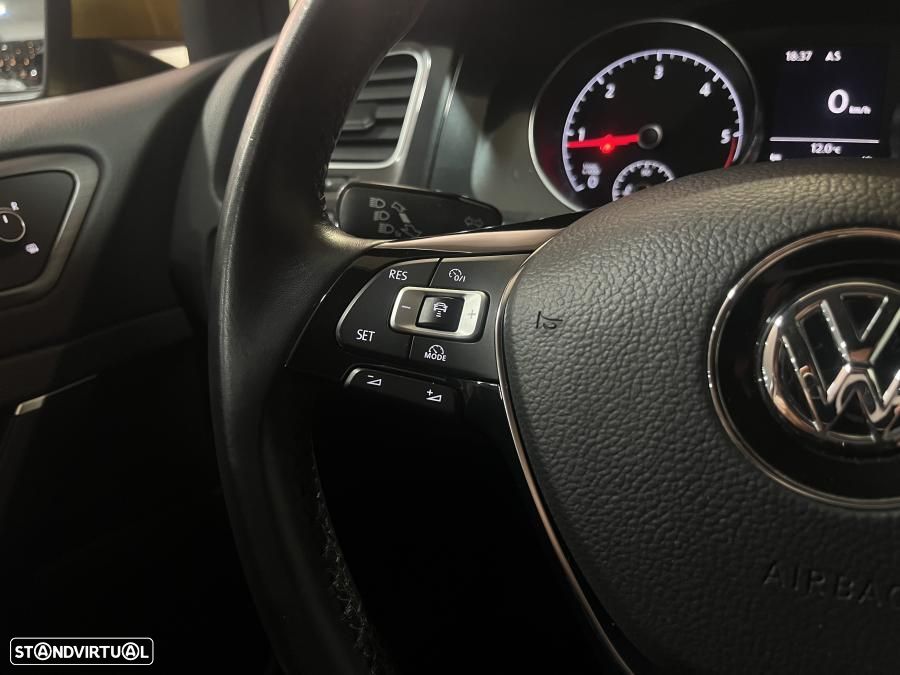 VW Golf 1.6 TDI Confortline - 18