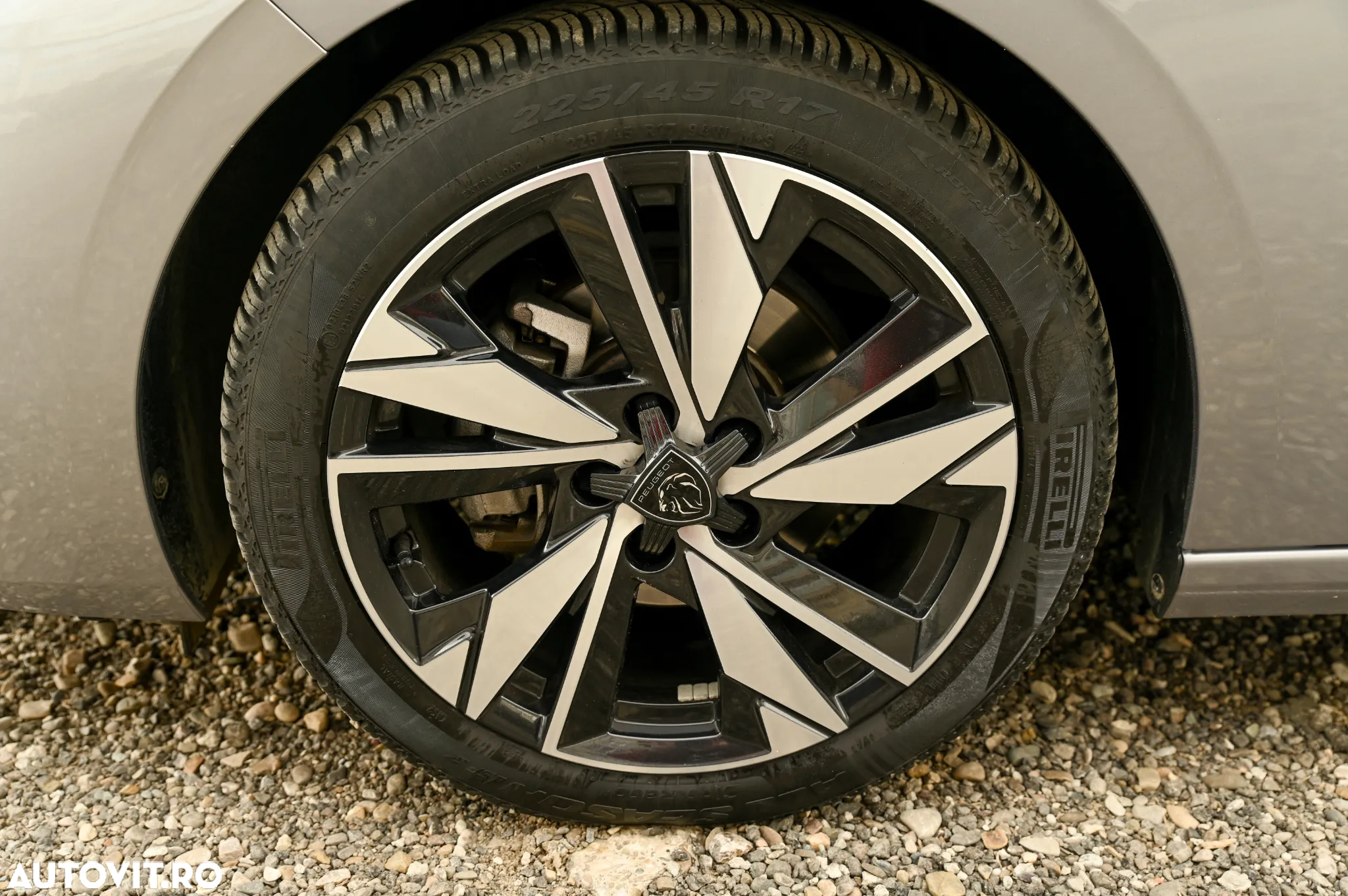 Peugeot 308 1.2 L PureTech Turbo S&S EAT8 Allure Pack - 20