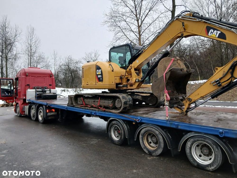 Van Eck 2011r., niskopodwoziowa platforma, mega, wys. 90cm, szer. 254cm, koła 17,5 bliźniaki, muldy, zagłębienia na kombajn, ładowarkę, dźwig, ciągnik siodłowy, 13,5m pokładu - 9