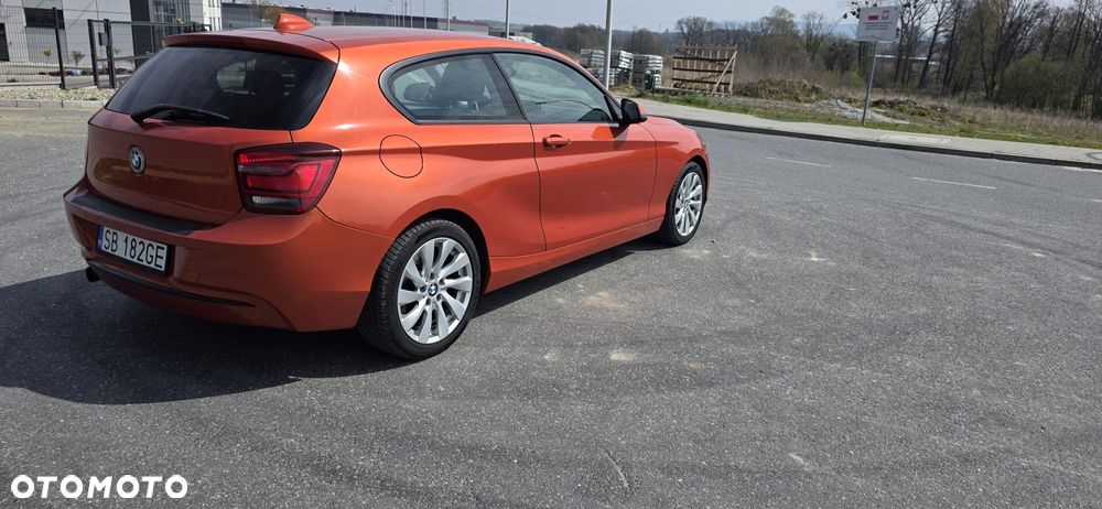 BMW Seria 1 116i - 23