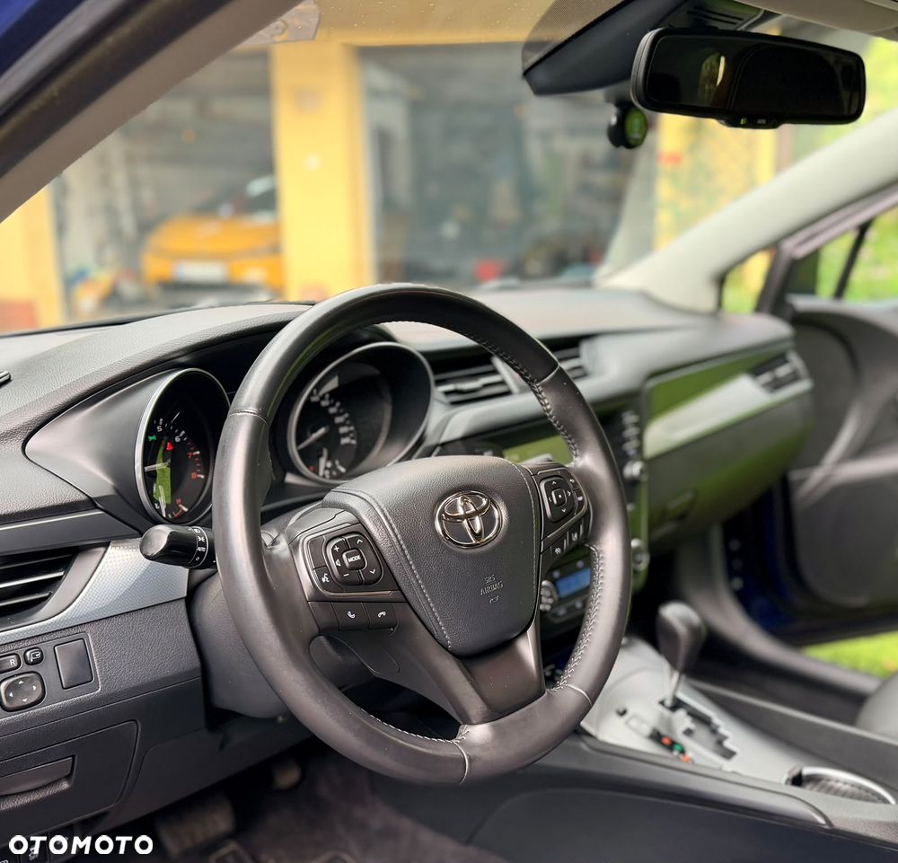 Toyota Avensis 2.0 Premium MS - 7