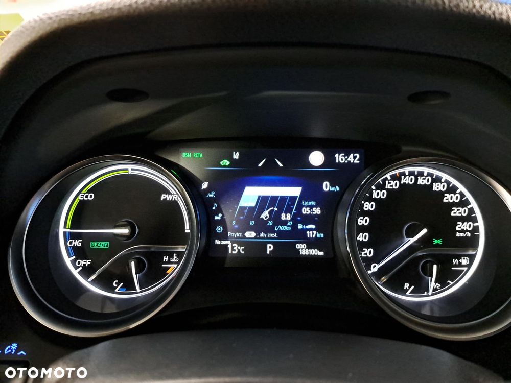 Toyota Camry 2.5 Hybrid Executive CVT - 33