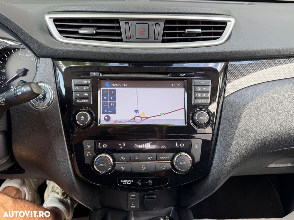 Nissan X-Trail 1.6 dCi N-Connecta - 19