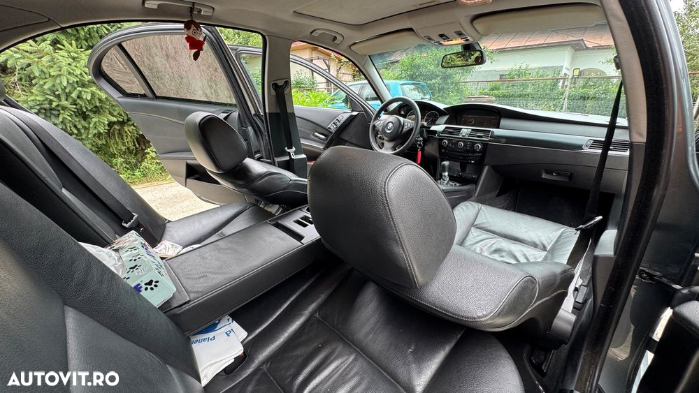 BMW Seria 5 525d - 16