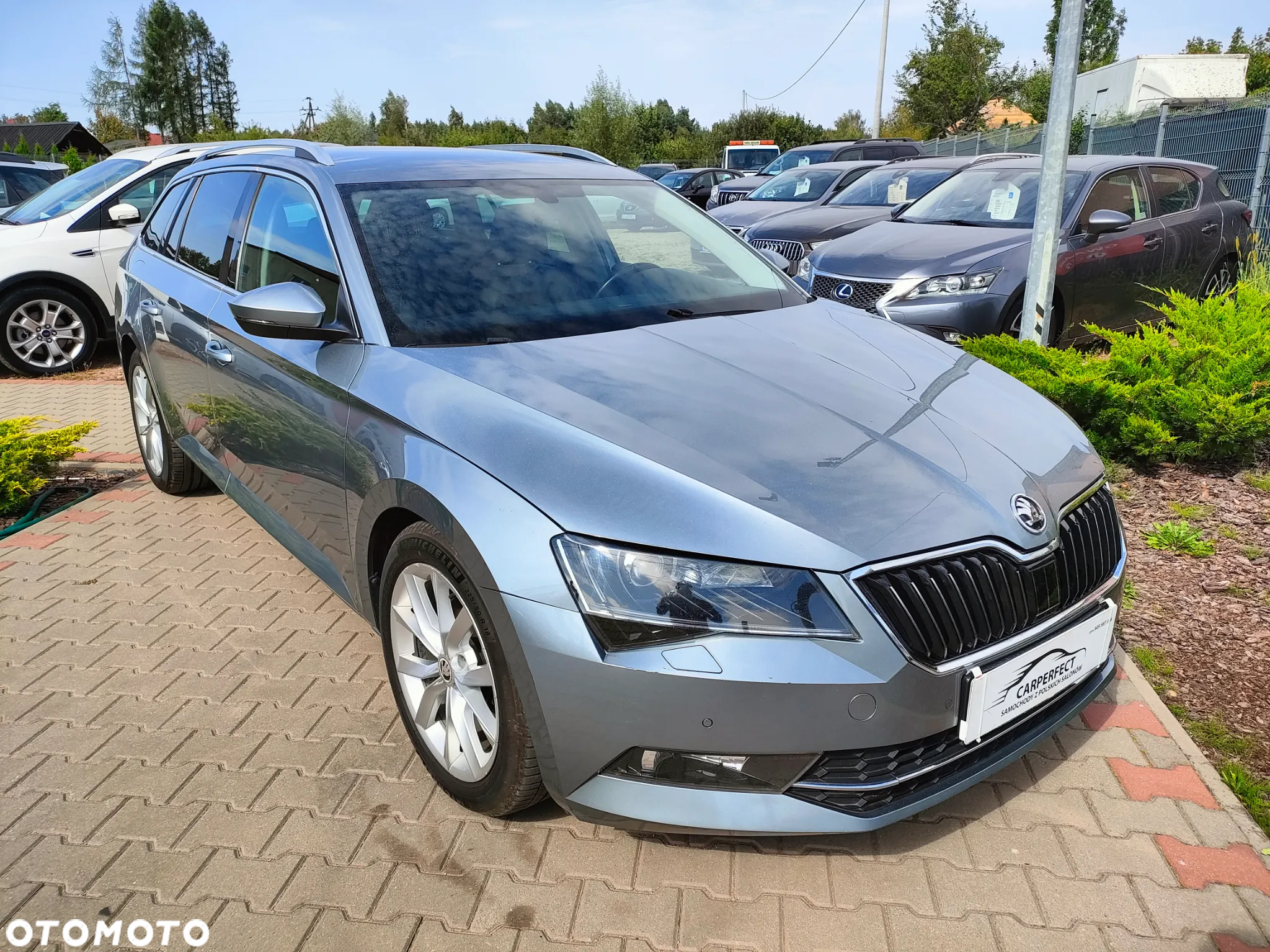 Skoda Superb 2.0 TDI DSG Premium Edition - 8